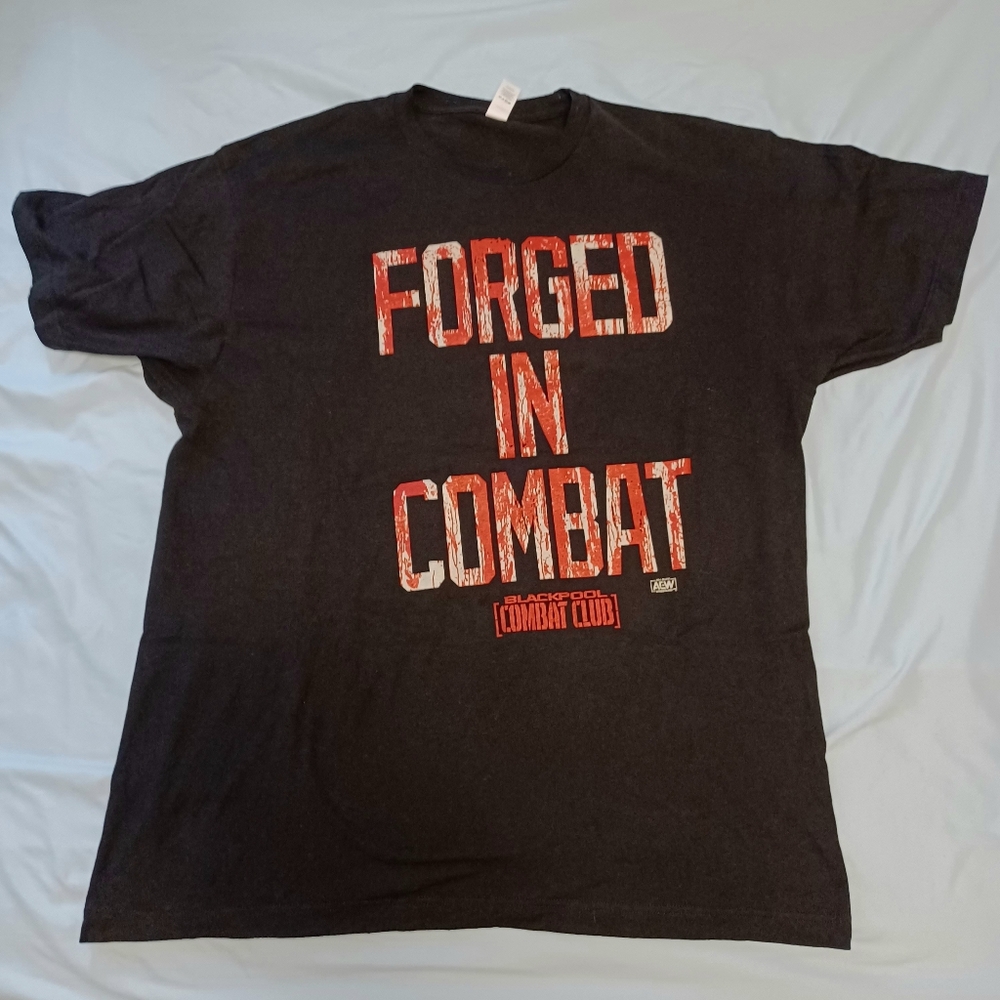 Blackpool Combat Club Forged in Combat AEW Crate Adult Size XL T-Shirt Tultex